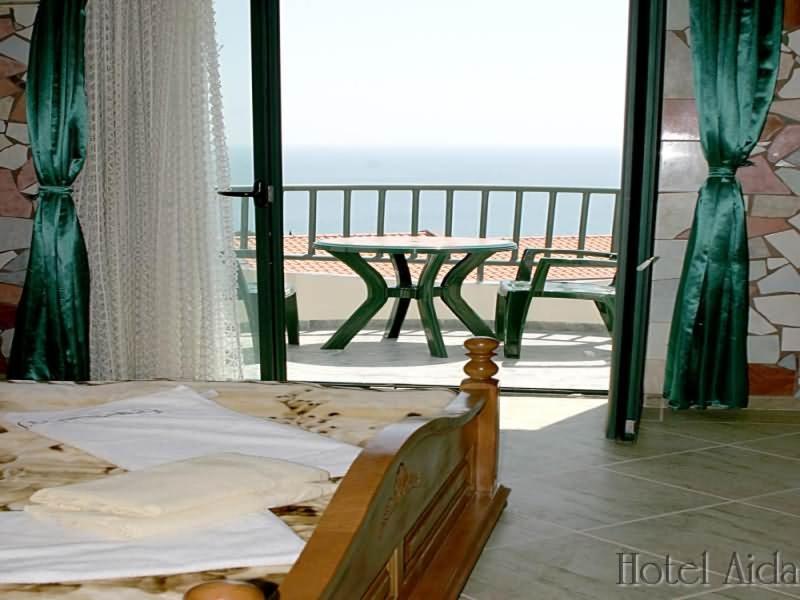 Apartmani Aida Ulcinj Esterno foto