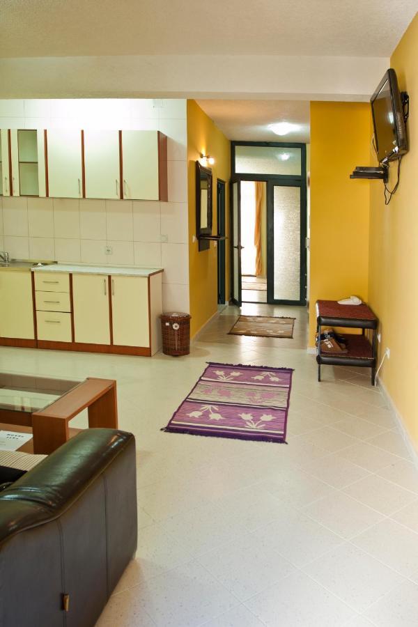 Apartmani Aida Ulcinj Esterno foto