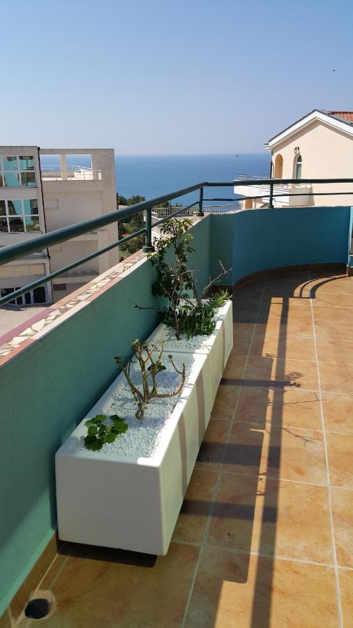 Apartmani Aida Ulcinj Esterno foto