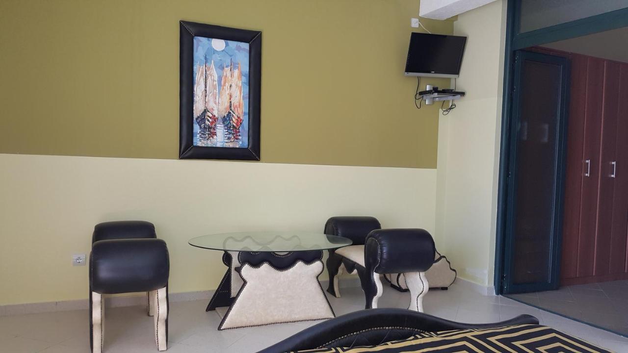 Apartmani Aida Ulcinj Esterno foto